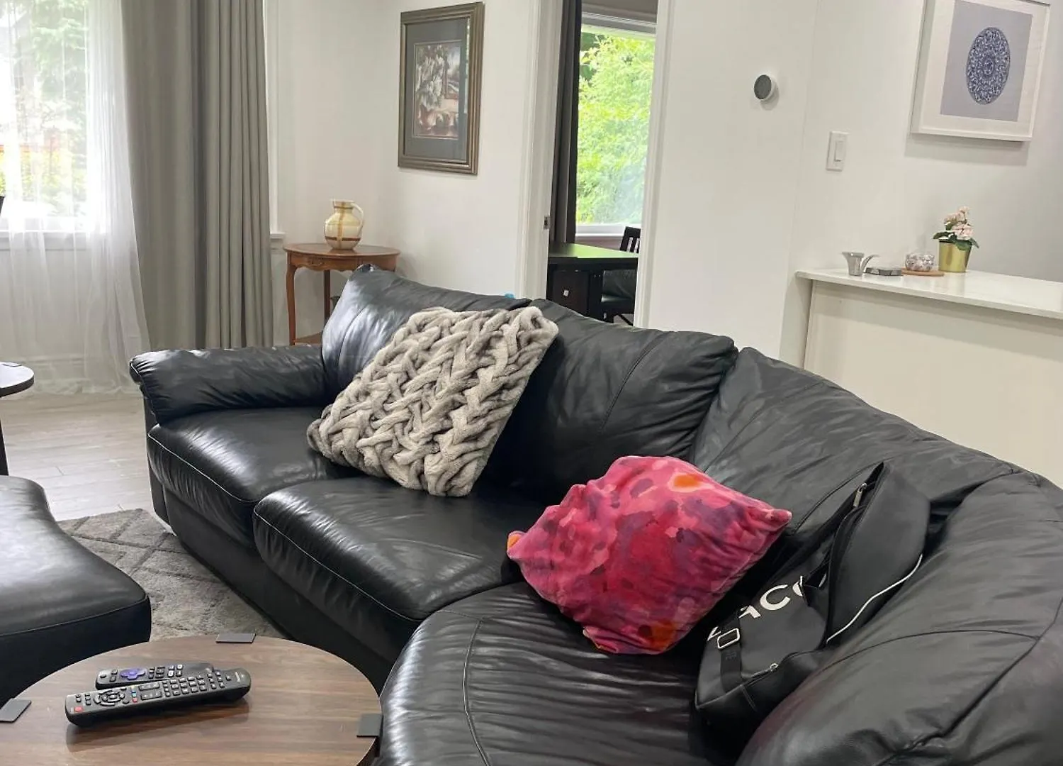 Appartement 3Room Entire Floor Walk 2 Subway Toronto Canada